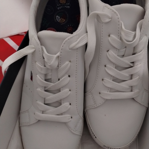 Tommy Hilfiger Classic White Sneakers - Picture 3 of 8